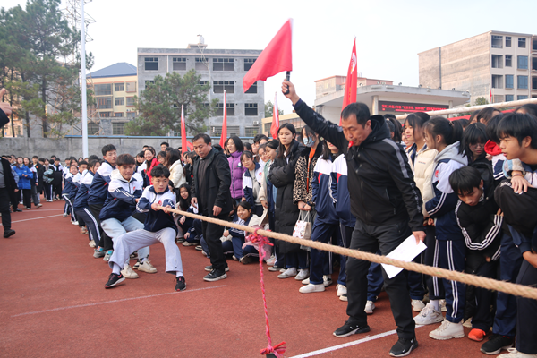 新田县第二中学图片