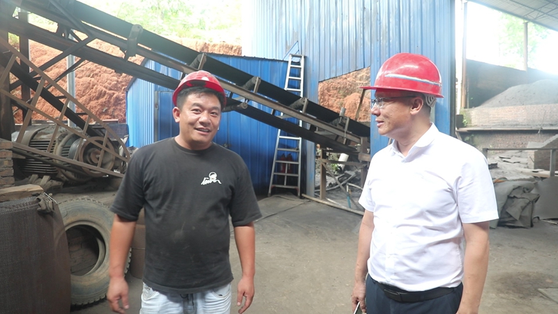 KR8A9644 - frame at 0m2s.jpg